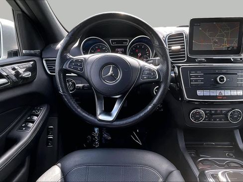 Used 2019 Mercedes-Benz GLS 450 4MATIC image 6