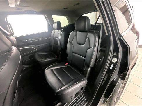 Used 2025 Kia Telluride S image 22