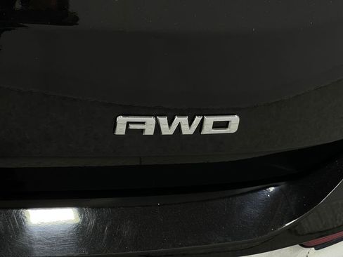 Used 2018 GMC Terrain Denali w/ Advanced Safety Package image 41