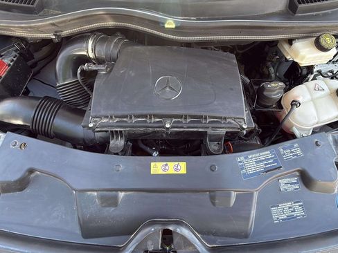 Used 2023 Mercedes-Benz Metris image 20