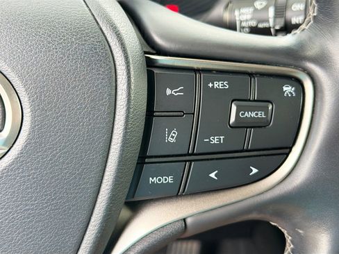 Used 2021 Lexus UX 250h w/ Premium Package AWD/4WD image 18