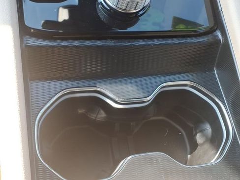 Used 2025 Jeep Grand Cherokee L Limited AWD/4WD image 18