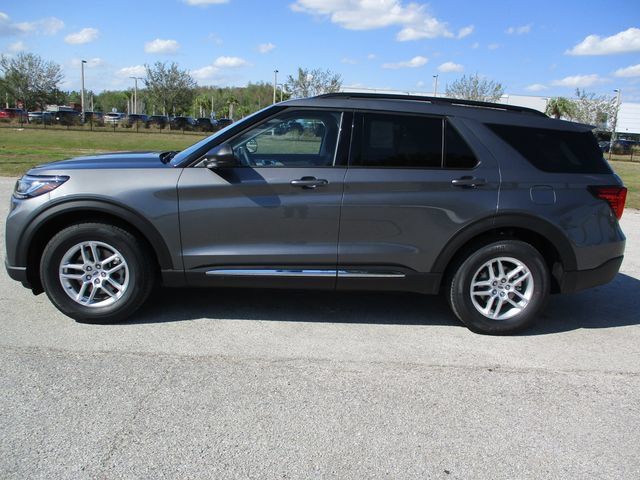 New 2025 Ford Explorer Active w/ Active Comfort Package RWD image 4