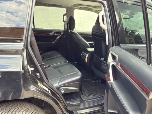 Used 2015 Lexus GX 460 Luxury image 26