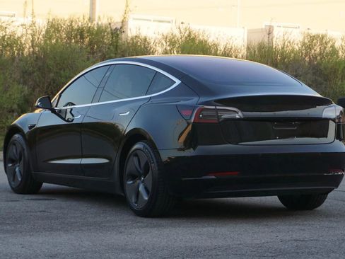 Used 2018 Tesla Model 3 Long Range image 7
