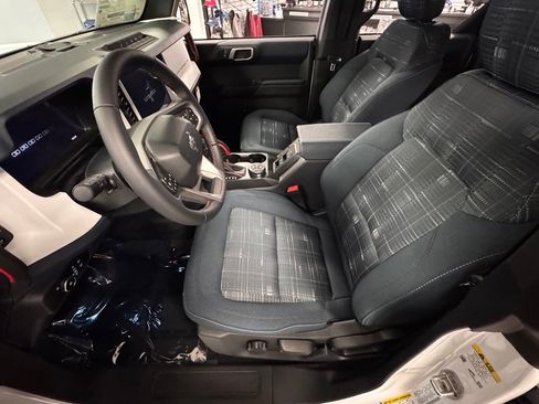 New 2026 Ford Bronco Heritage Edition AWD/4WD image 16