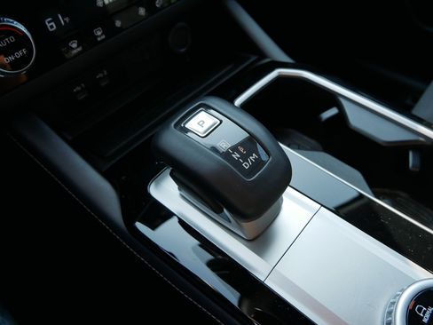 Used 2025 Mitsubishi Outlander SE AWD/4WD image 28