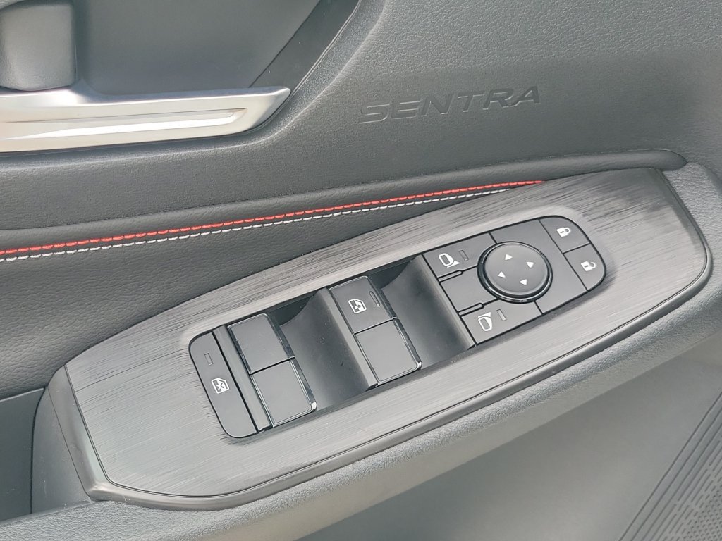 New 2027 Nissan Sentra SR FWD image 26