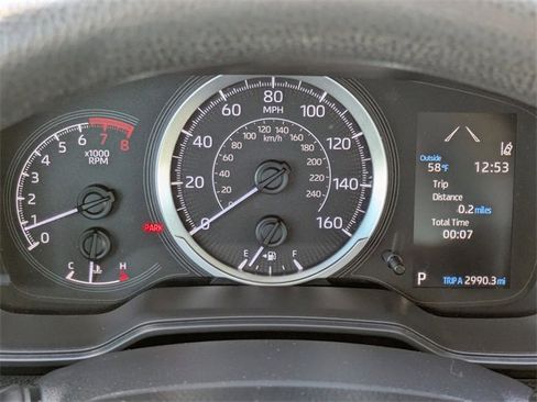 Used 2022 Toyota Corolla LE image 23