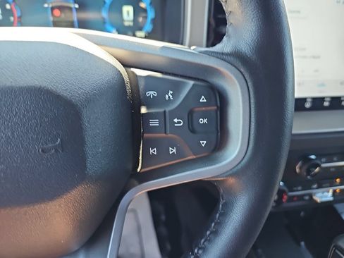 Used 2025 Ford Bronco Outer Banks AWD/4WD image 18