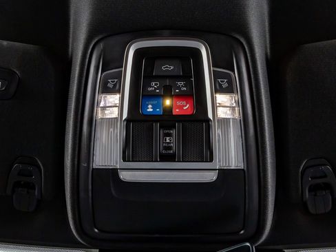 Used 2023 RAM 1500 Laramie image 28