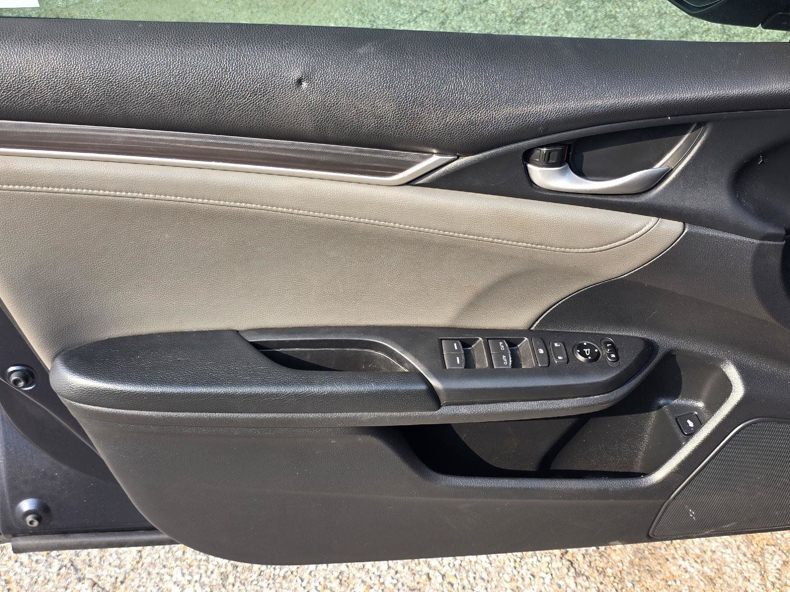 Used 2020 Honda Civic EX-L image 36