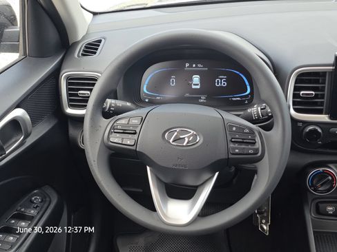 Certified 2026 Hyundai Venue SE FWD image 25