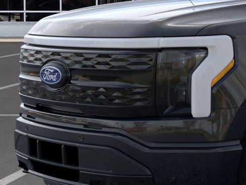 New 2025 Ford F150 Lightning Platinum image 39