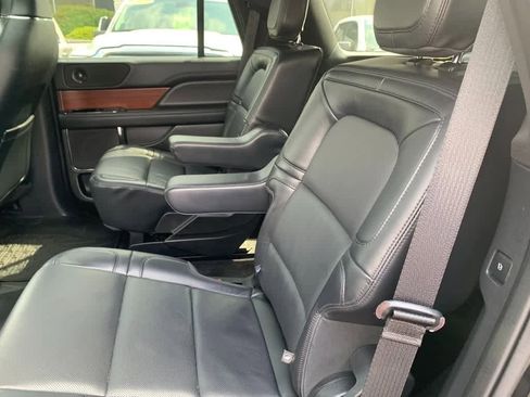 Used 2022 Lincoln Navigator Reserve AWD/4WD image 21