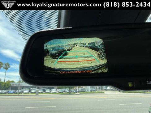 Used 2018 Toyota C-HR XLE FWD image 21