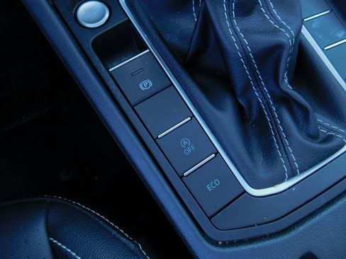 Used 2024 Volkswagen Jetta SE image 33