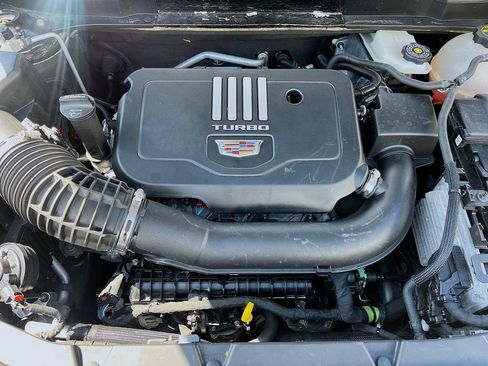 Used 2025 Cadillac XT5 Luxury w/ LPO, Floor Liner Package FWD image 30