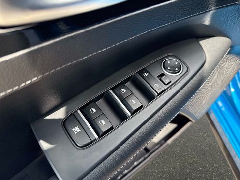 Used 2023 Kia Forte GT-Line w/ GT-Line Technology Package FWD image 17