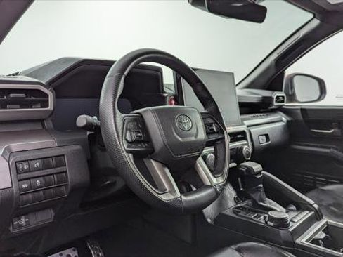 Used 2025 Toyota Tacoma TRD Sport image 23