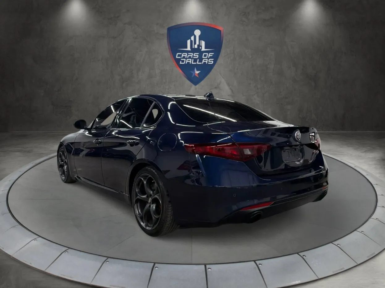 Used 2019 Alfa Romeo Giulia Ti w/ Nero Edizione RWD image 3
