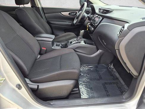 Used 2022 Nissan Rogue Sport S FWD image 18