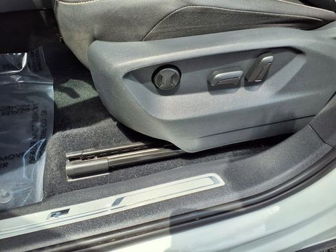 Used 2021 Volkswagen Tiguan SE R-Line AWD/4WD image 24