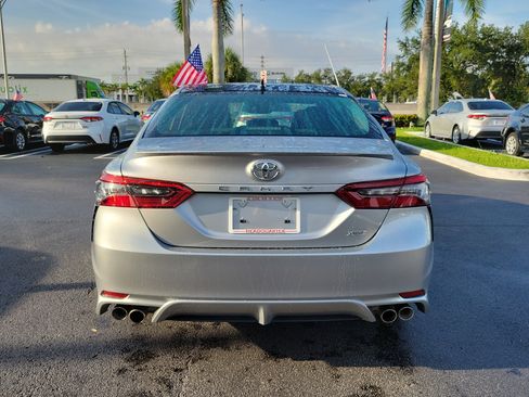 Used 2023 Toyota Camry XSE FWD image 10