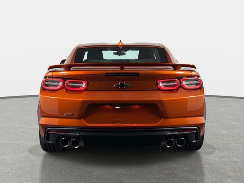 Used 2023 Chevrolet Camaro SS RWD image 4