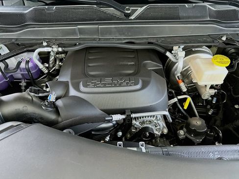 New 2026 RAM 2500 Big Horn AWD/4WD image 17