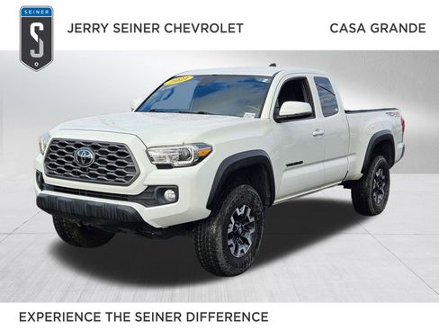 Used 2021 Toyota Tacoma SR image 1