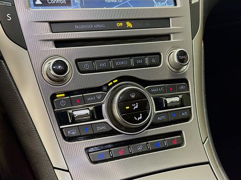 Used 2019 Lincoln MKZ Reserve image 24