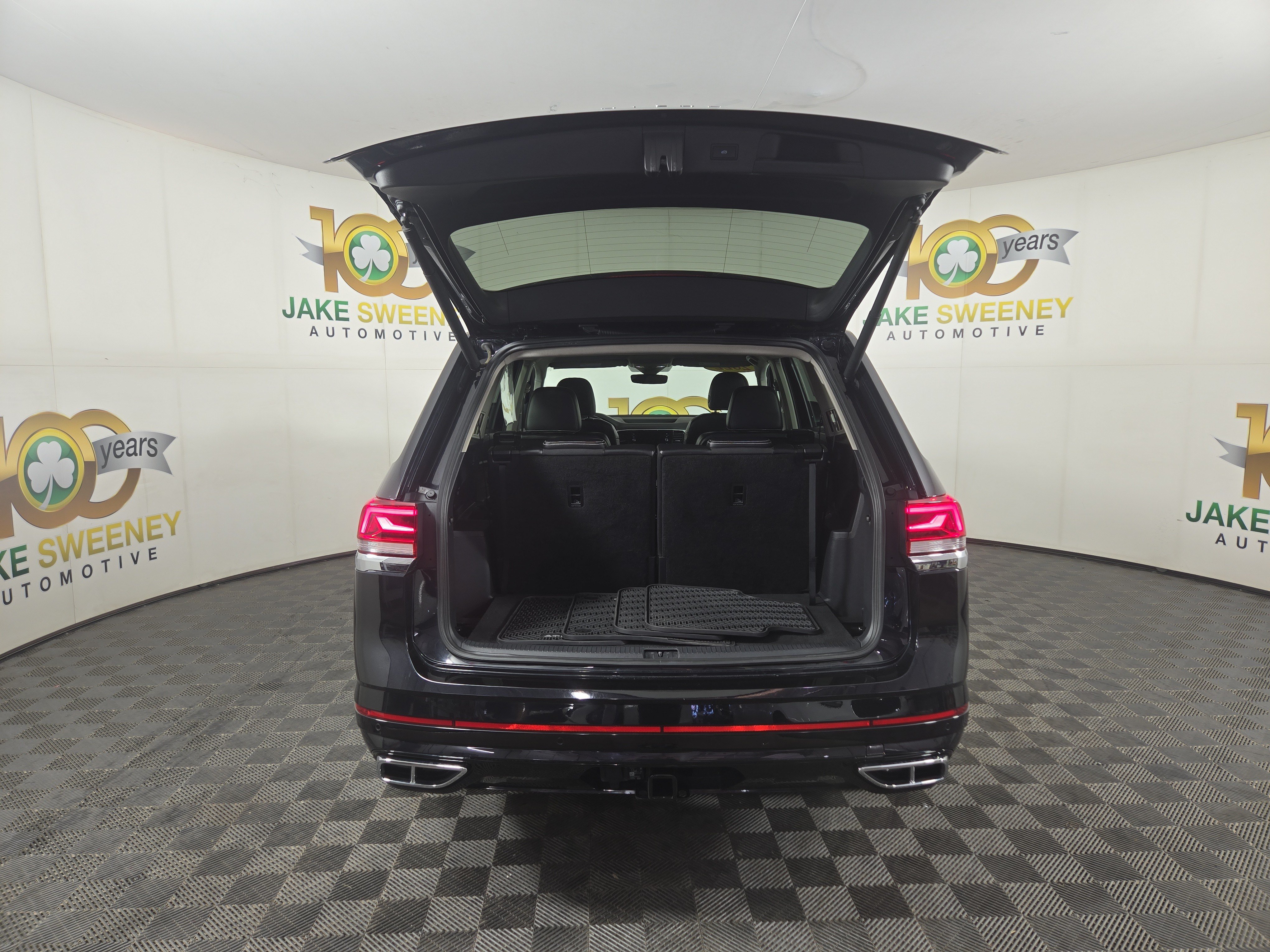 Used 2022 Volkswagen Atlas SEL Premium R-Line AWD/4WD image 31