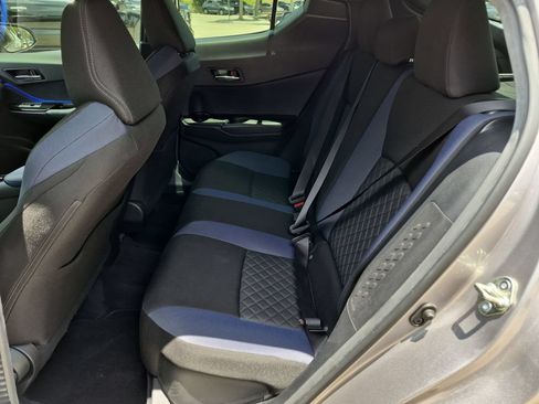 Used 2020 Toyota C-HR XLE FWD image 20