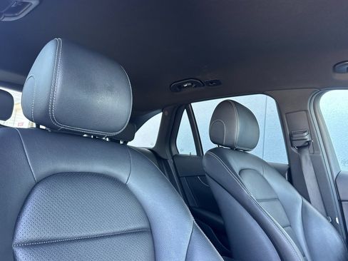 Used 2020 Mercedes-Benz GLC 300 4MATIC image 25