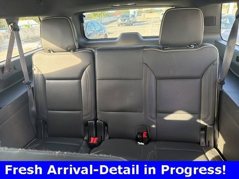 Used 2024 Chevrolet Suburban Premier image 14