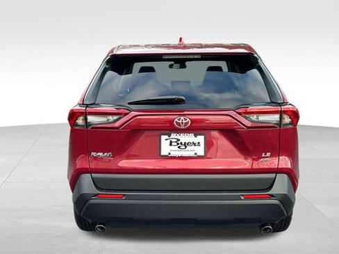 Used 2024 Toyota RAV4 LE image 32