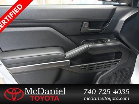 Certified 2025 Toyota 4Runner SR5 AWD/4WD image 26