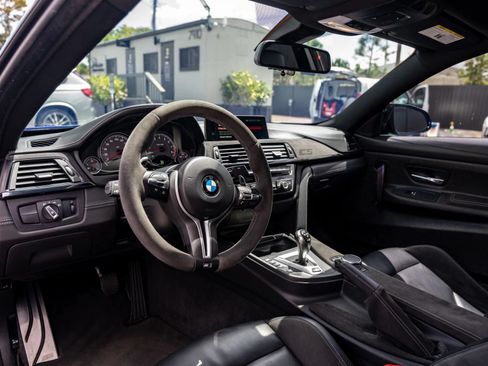 Used 2019 BMW M4 CS RWD image 14