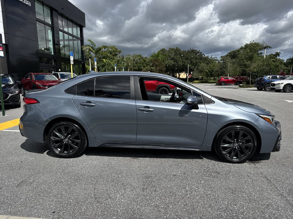 Used 2024 Toyota Corolla SE FWD image 5