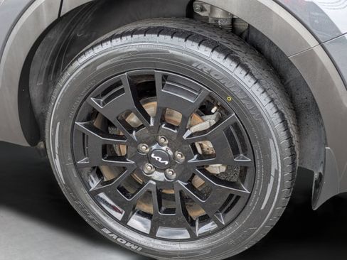 Used 2022 Kia Telluride EX w/ EX Premium Package AWD/4WD image 9