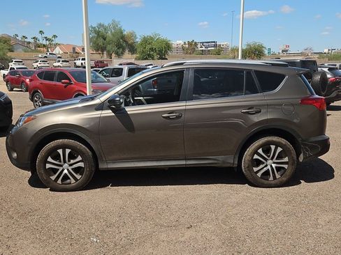 Used 2015 Toyota RAV4 LE FWD image 8