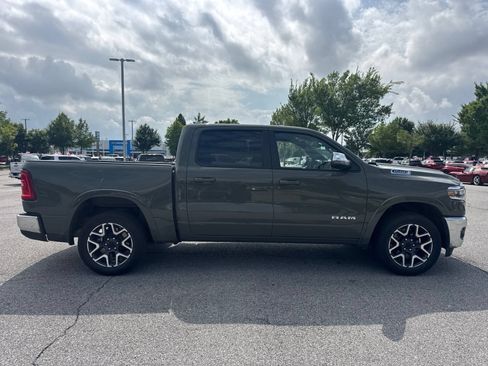 Used 2026 RAM 1500 Laramie AWD/4WD image 4