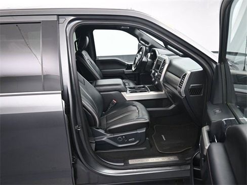 Used 2020 Ford F350 Platinum w/ FX4 Off-Road Package image 16