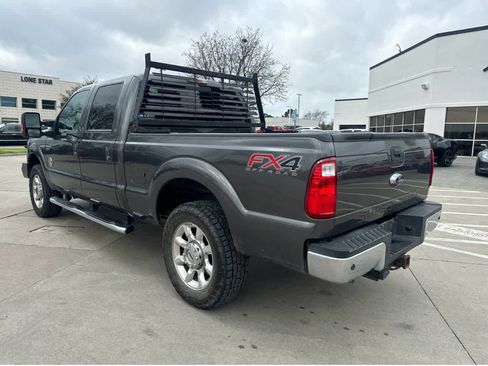Used 2016 Ford F250 Lariat w/ Lariat Ultimate Package image 4