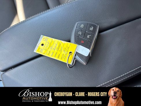 Used 2023 Buick Envision Essence AWD/4WD image 38