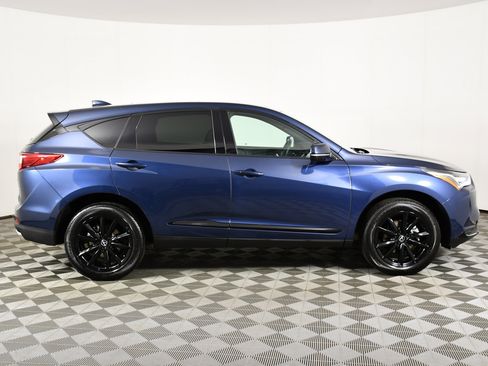 Used 2025 Acura RDX SH-AWD image 5