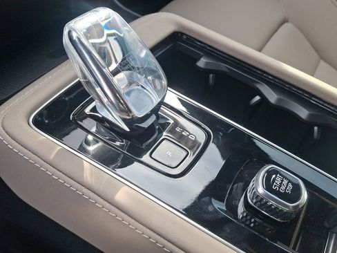 New 2026 Volvo XC90 B6 Plus w/ Protection Package Premier image 15