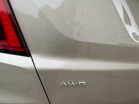 Used 2023 Cadillac XT5 Premium Luxury image 15