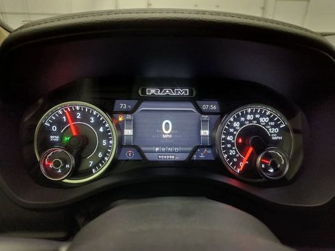 Used 2019 RAM 1500 Laramie AWD/4WD image 15